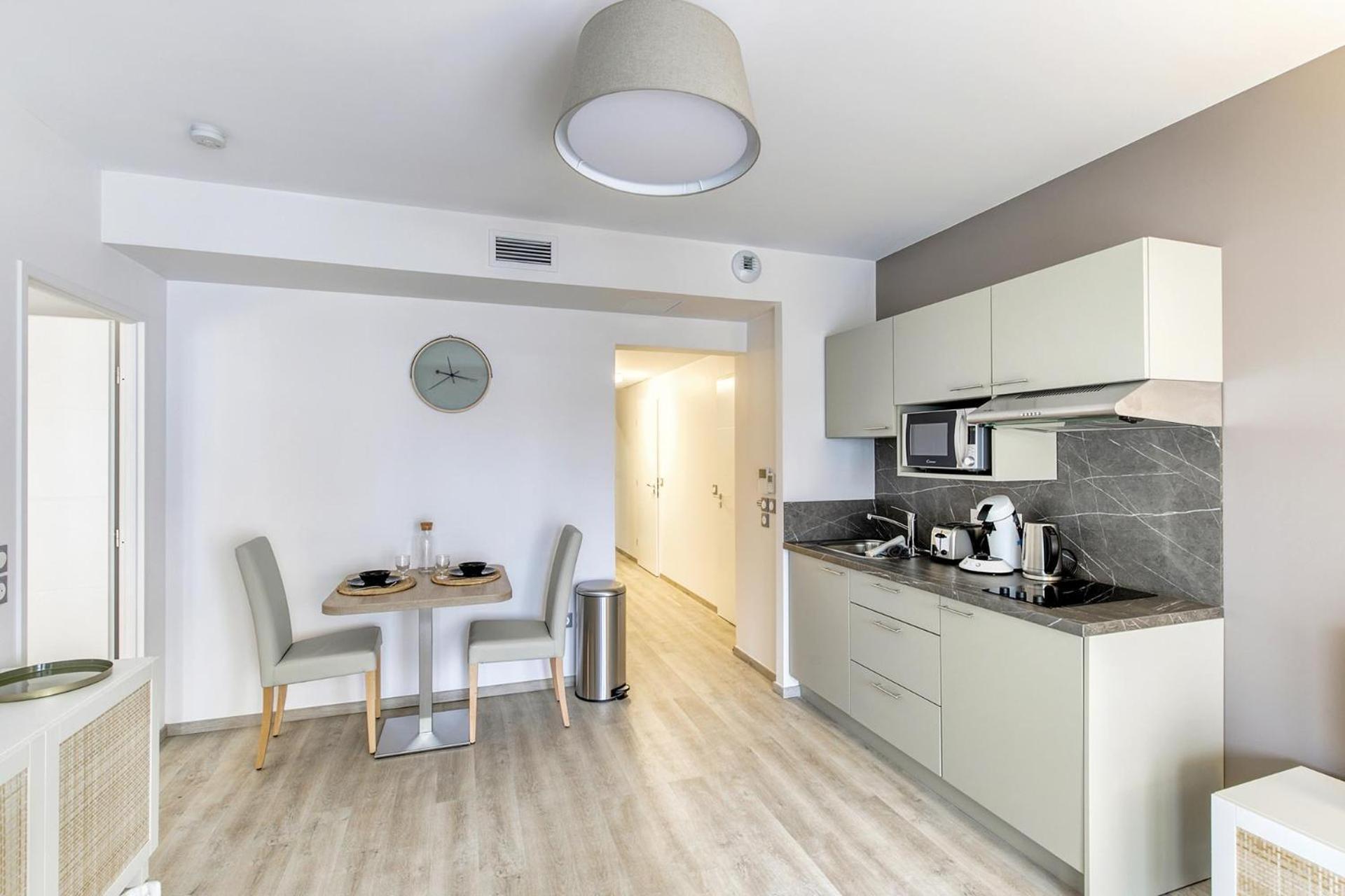 Ovelia Clermont-Ferrand - Le Puy Des Olivines Apartment Exterior photo